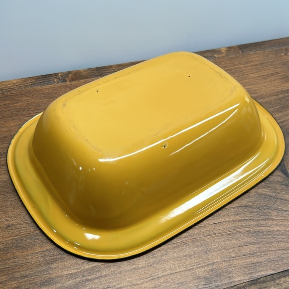 Vintage Enamelware Yellow Rectangular Shaped Dish - Picture 7 of 11